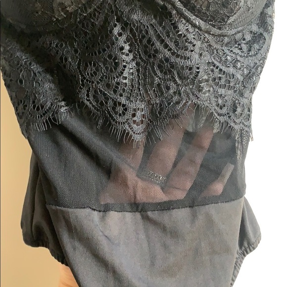 Lace bodysuit - Picture 4 of 7